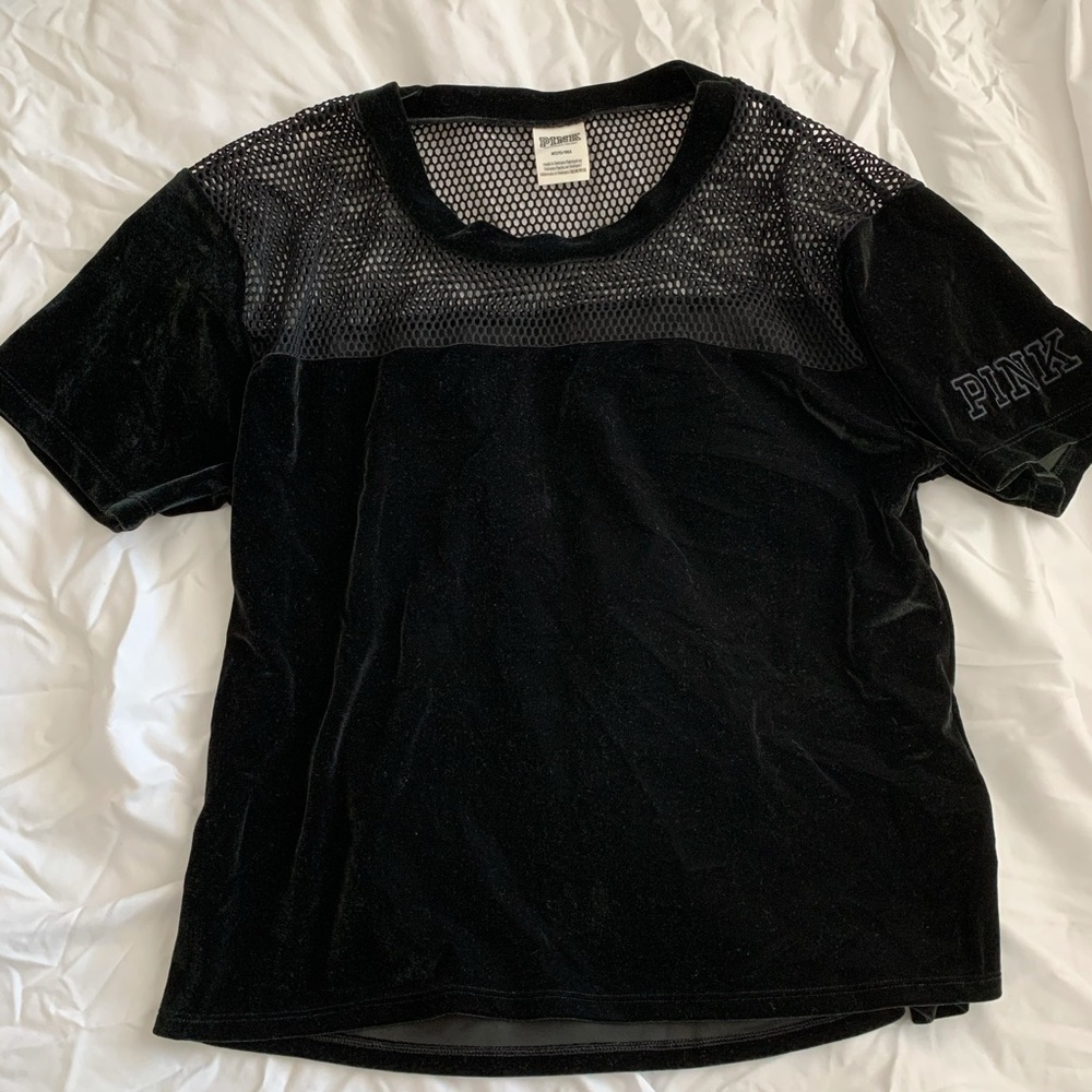 Black Velvet VS Pink Top